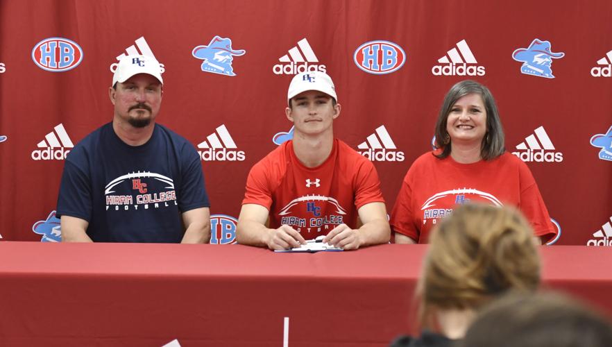 Gavin Brazzell signing