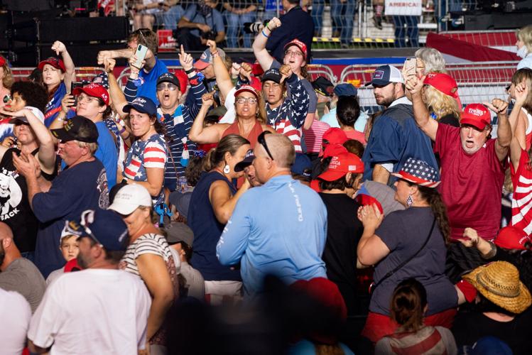 Photos:Trump hosts rally in Cullman