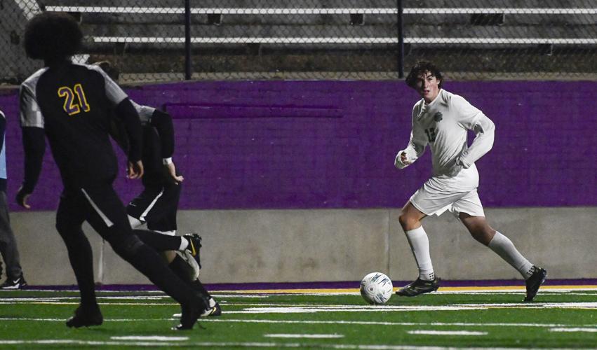 030426 boys holt-tall soccer 01.jpg