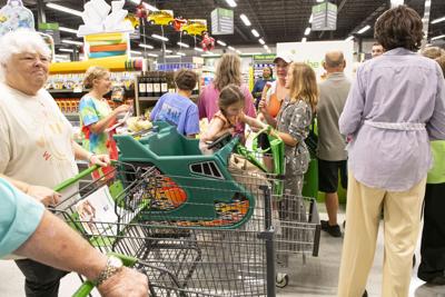 A GREEN DAY: Publix celebrates grand opening in Wetumpka