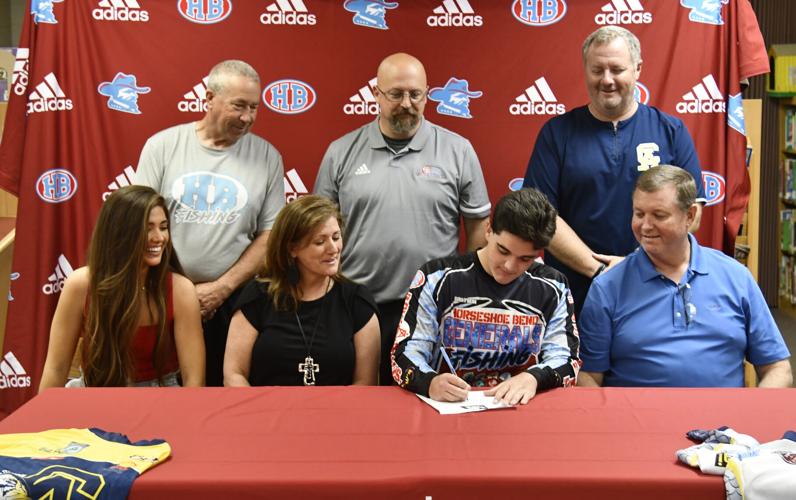 Horseshoe Bend's Grayson Walls signs with CACC