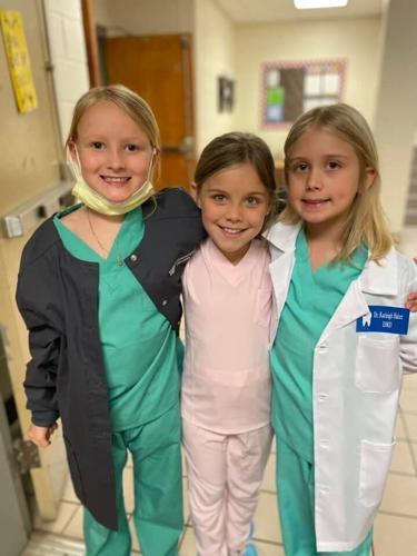 Stephens Elementary School hosts Career Day