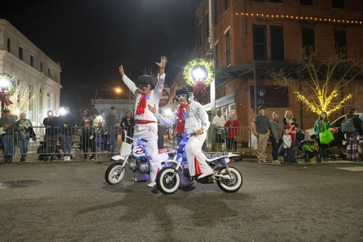 PHOTOS: Christmas on the Coosa