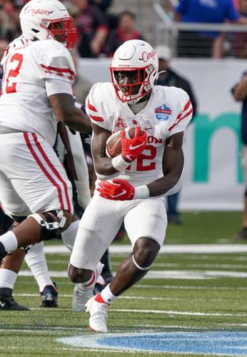PHOTOS: Auburn and Houston duke it out at the Birmingham Bowl