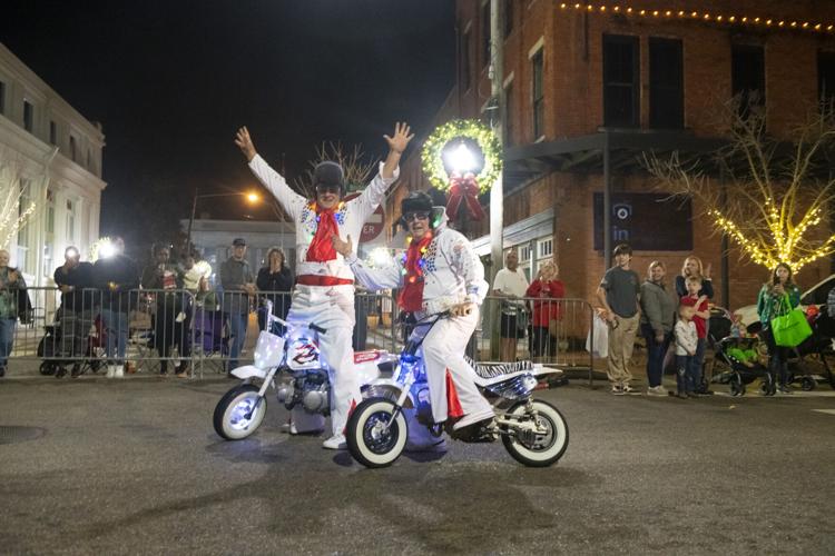 PHOTOS: Christmas on the Coosa