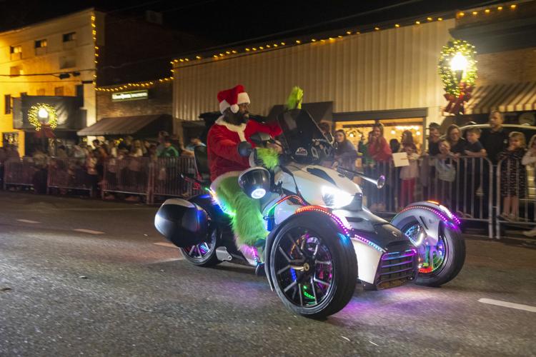 PHOTOS: Christmas on the Coosa