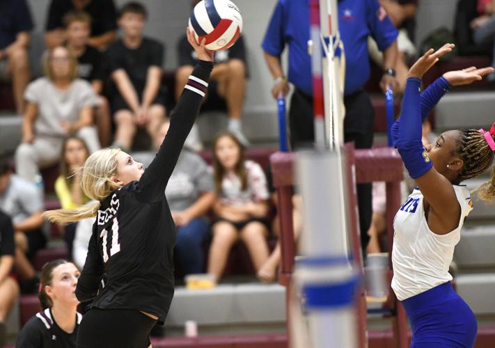 20261014 ECHS Volleyball 004.jpg