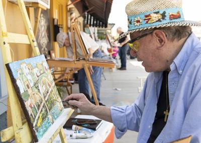 Art Town Gallery holding Don Sawyer exhibit