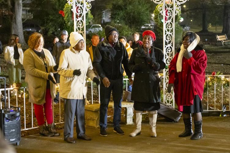 20251210 Tallassee Bell Park Tree lighting001.jpg