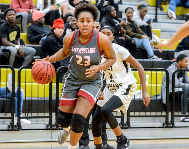 PHOTOS: Wetumpka sweeps Stanhope Elmore to start area play