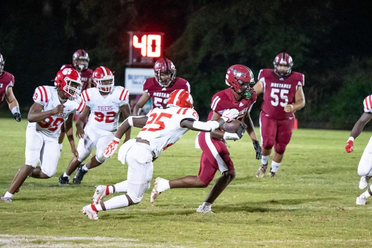 PHOTOS: Stanhope Elmore Wins Homecoming Game Against Eufaula