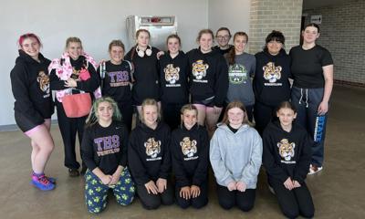 021126 tallassee girls wrestling sectionals.jpg