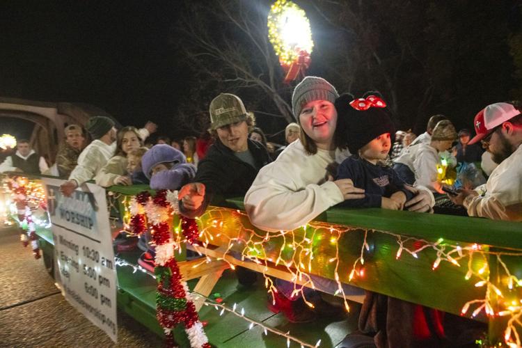 PHOTOS: Christmas on the Coosa