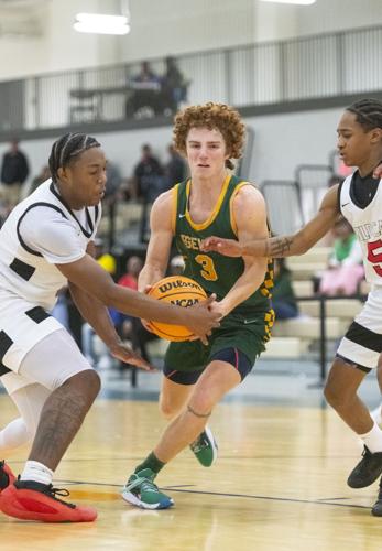 PHOTOS: Edgewood boys take on Springwood in the Elite 8