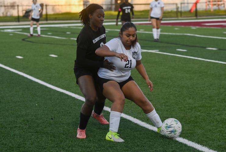 SE at EC girls 03.jpg