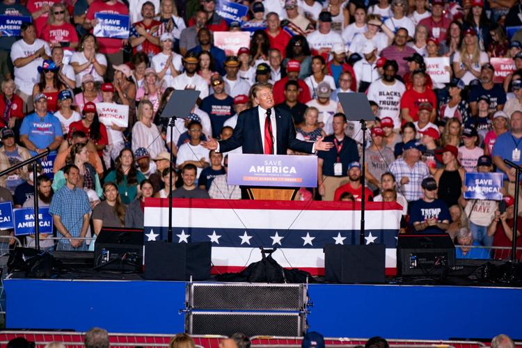 Photos:Trump hosts rally in Cullman