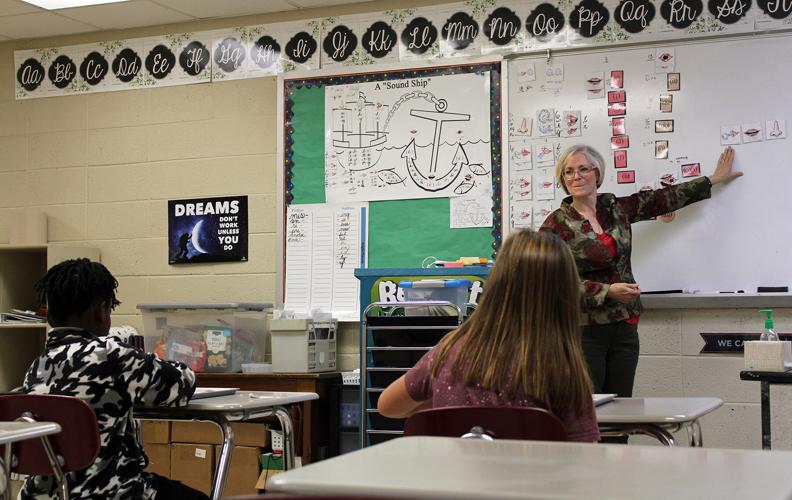 Parents and teachers advocate for dyslexia awareness