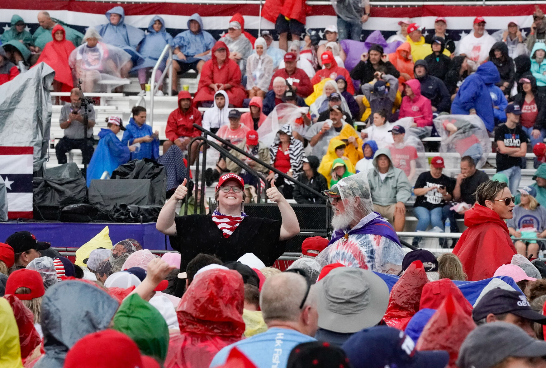 Photos:Trump hosts rally in Cullman