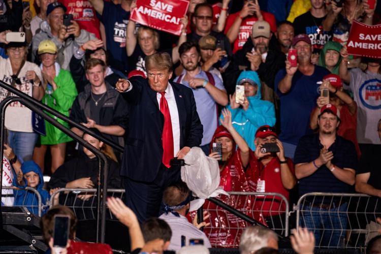 Photos:Trump hosts rally in Cullman