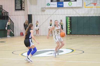 Edgewood Academy girls beat Lakeside in Top 3 matchup