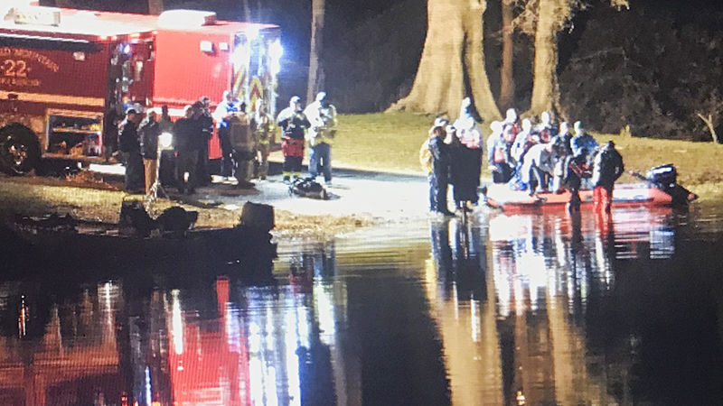Child saved after car plunges into river at Wetumpka during police chase