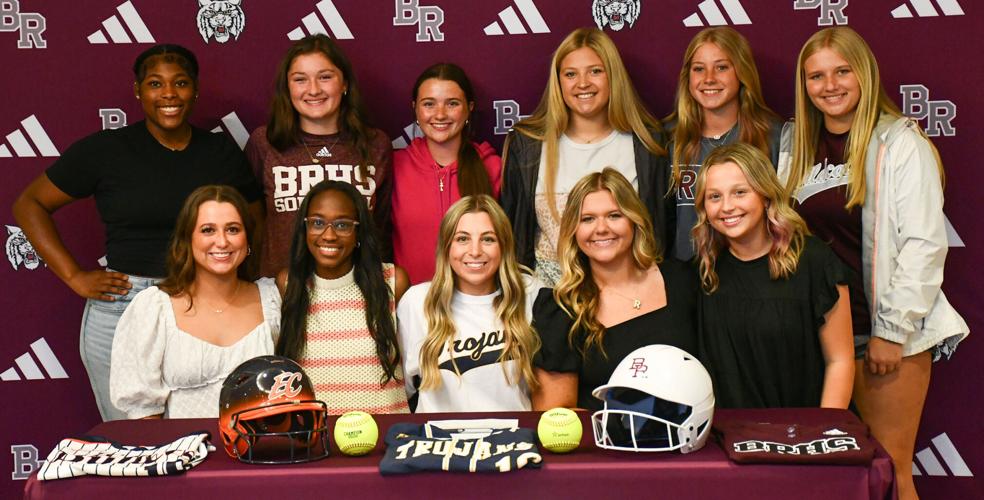 Phillips signs with CACC softball