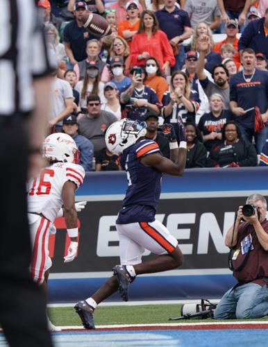 PHOTOS: Auburn and Houston duke it out at the Birmingham Bowl