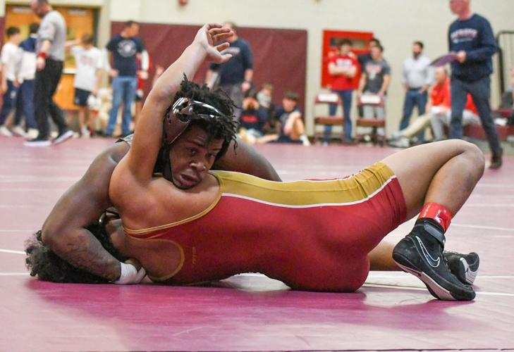 011026-brhs wrestling 001.jpg