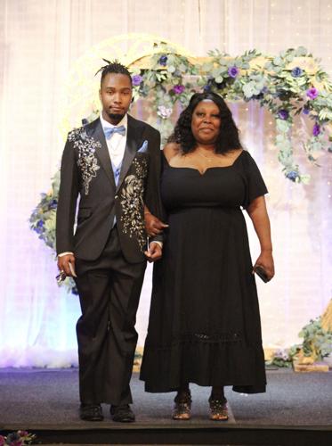 20260415 ECHS Prom 004.jpg