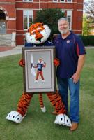 Former Auburn football player gives life to Aubie