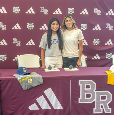 051626-brhs soccer signing.jpg