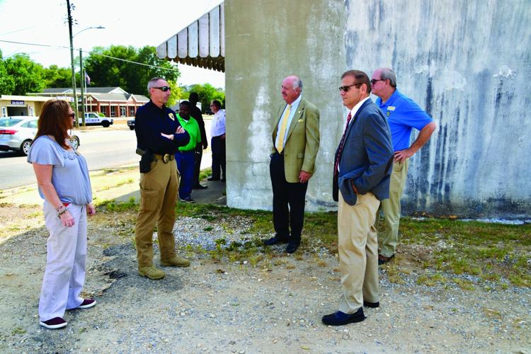 ADECA awards $250K to demolish dilapidated structures