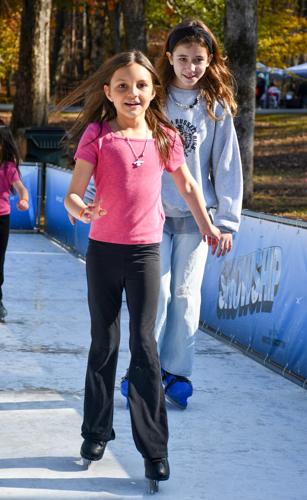121725 christmas in the park13.jpg