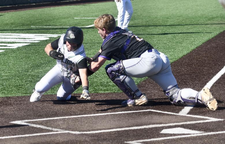 030426 tall-holt baseball 07.jpg