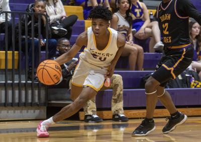 020426 tallassee boys hoops.jpg