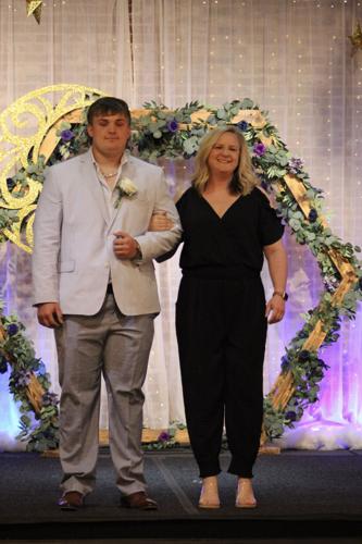 20260415 ECHS Prom 001.jpg