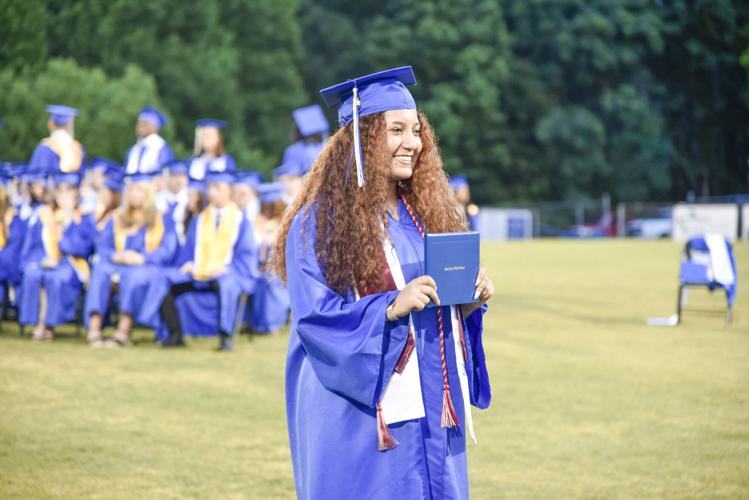 052726RHSGRAD29.jpg