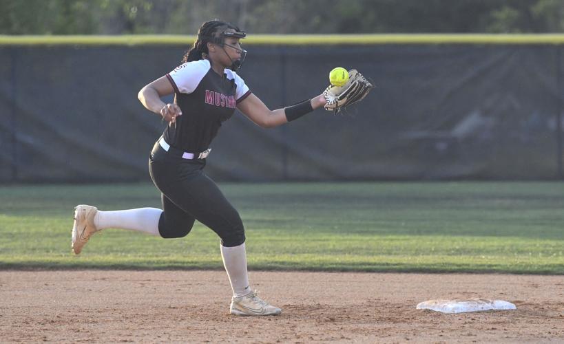 040826 stanhope elmore softball 09.jpg