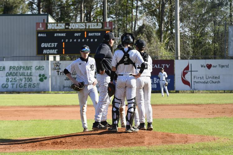 PHOTOS: Reeltown tops Dadeville to claim area title