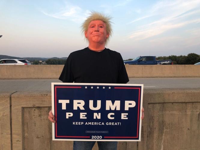 2020-09-25 Trump Rally on Market St. Bridge 5.jpg