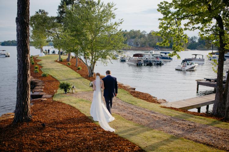 A Lakeside Wedding at The Ridge