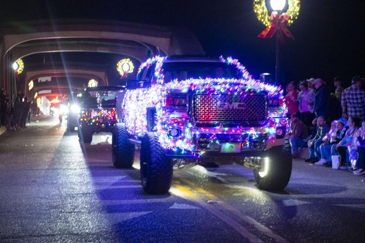 PHOTOS: Christmas on the Coosa