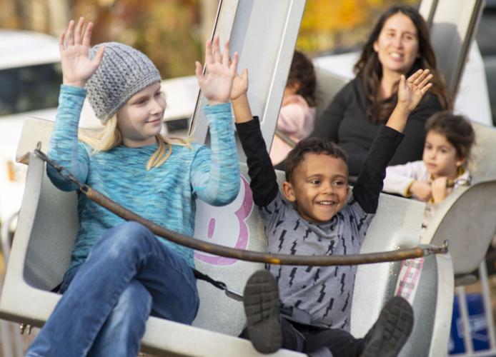 PHOTOS: Christmas on the Coosa