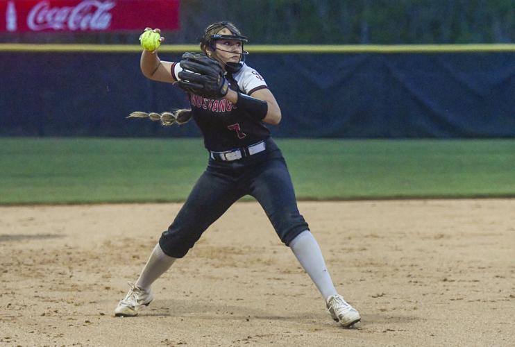 040826 stanhope elmore softball 01 copy.jpg