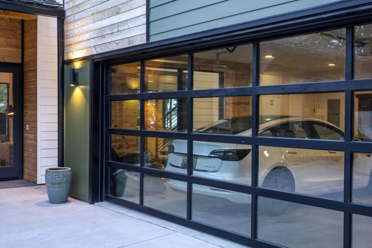 George Hardy's Modern Vision