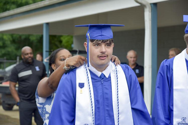 052726RHSGRAD11.jpg