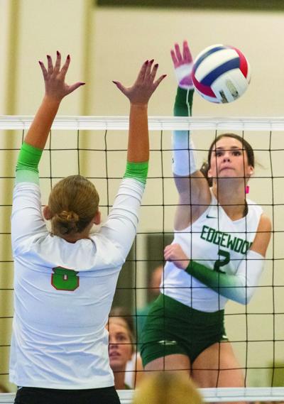 082625 Edgewood volleyball.jpg