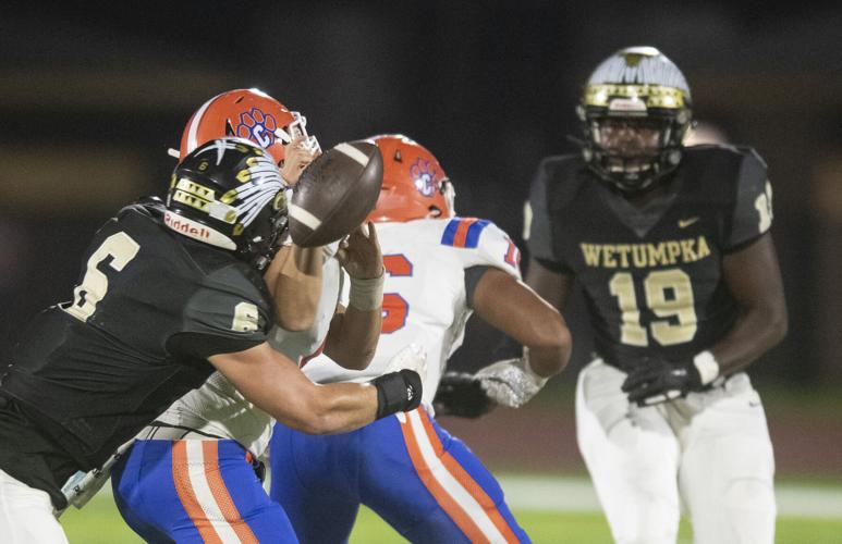 PHOTOS: Wetumpka hosts Chilton County for homecoming