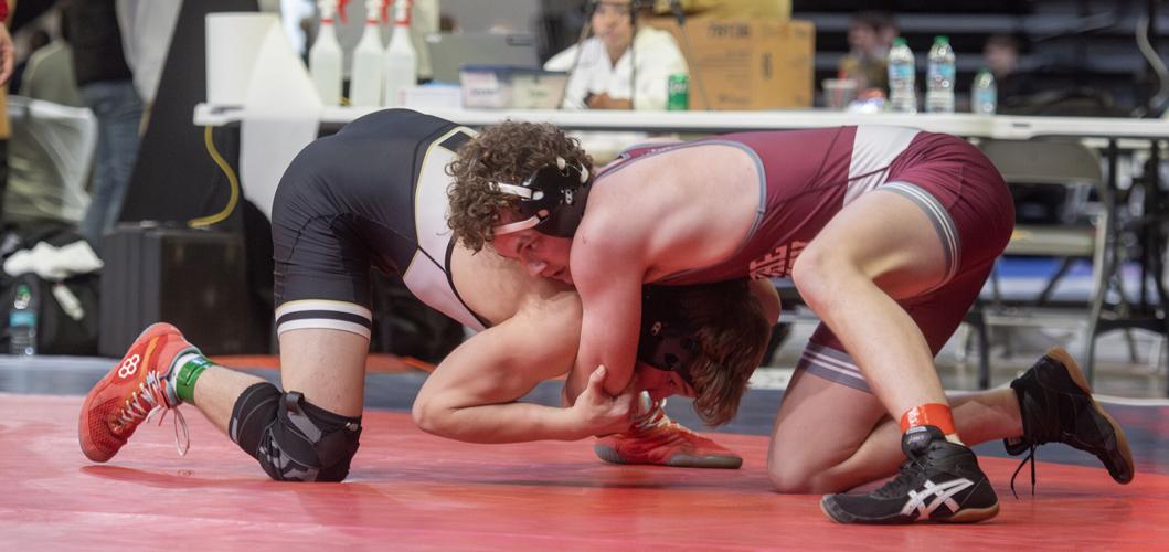 12326 echs wrestling 02.jpg