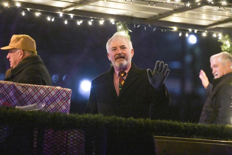 120625-xmas parade FRONT2.jpg